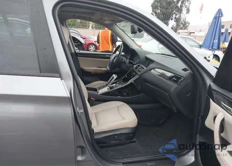 2013 BMW X3 xDrive28I z USA, uszkodzony, nr VIN 5UXWX9C59D0A22135